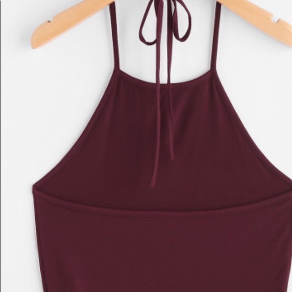 Halter crop top XS MAROON color. - Picture 4 of 4